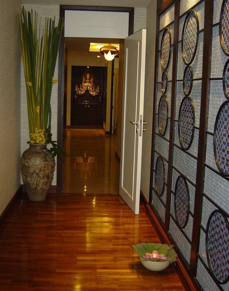 Gardengrove Suites Bangkok Exteriör bild