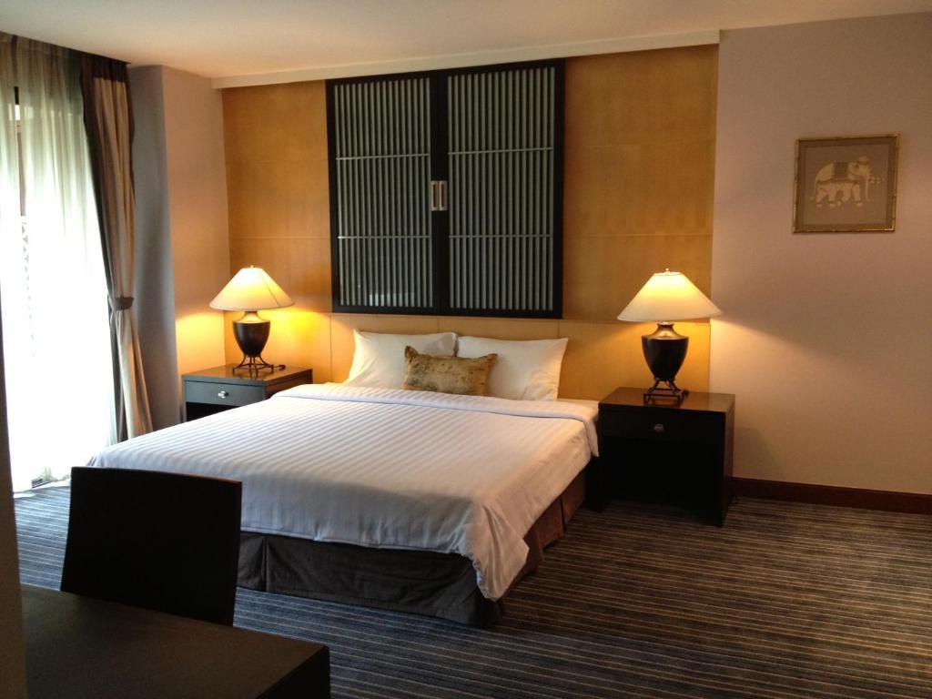 Gardengrove Suites Bangkok Rum bild