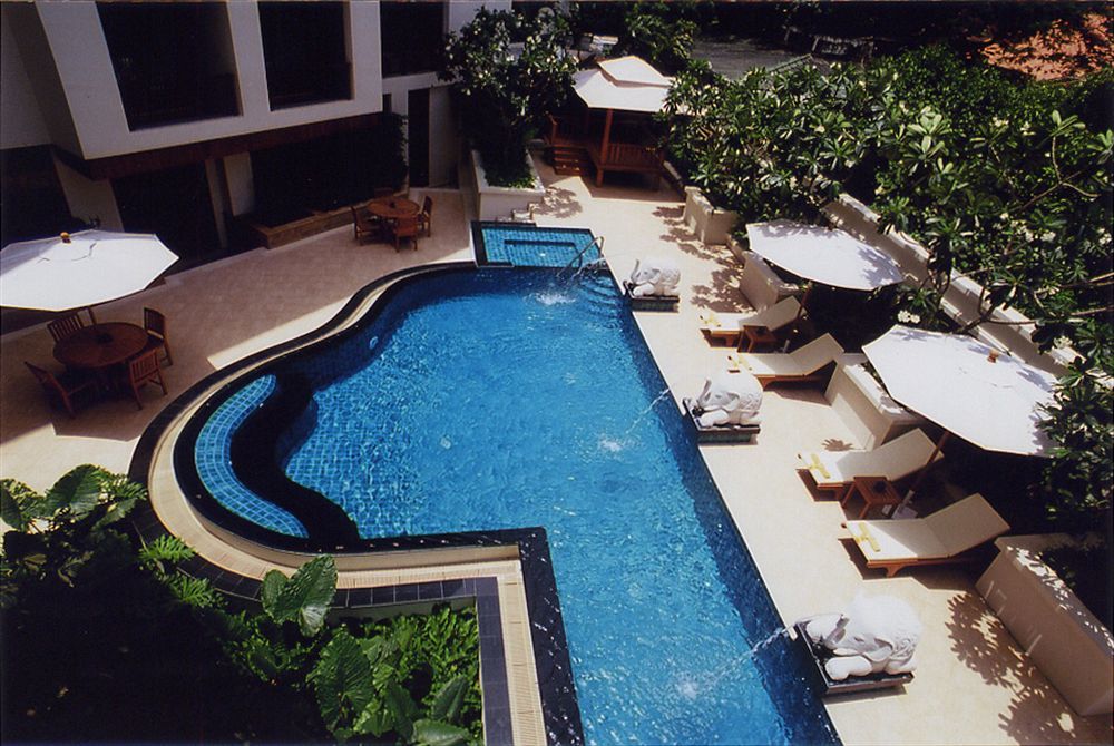 Gardengrove Suites Bangkok Exteriör bild